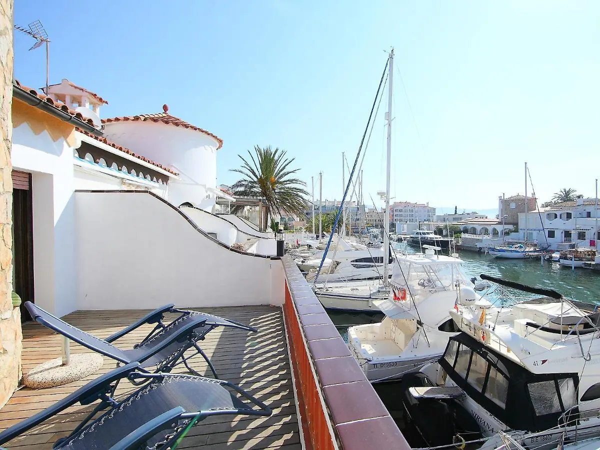 Holiday Home Salins Empuriabrava